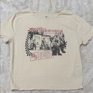 Hollister Cream Graphic 'Moving Sideways' Tee - Black & Red Print